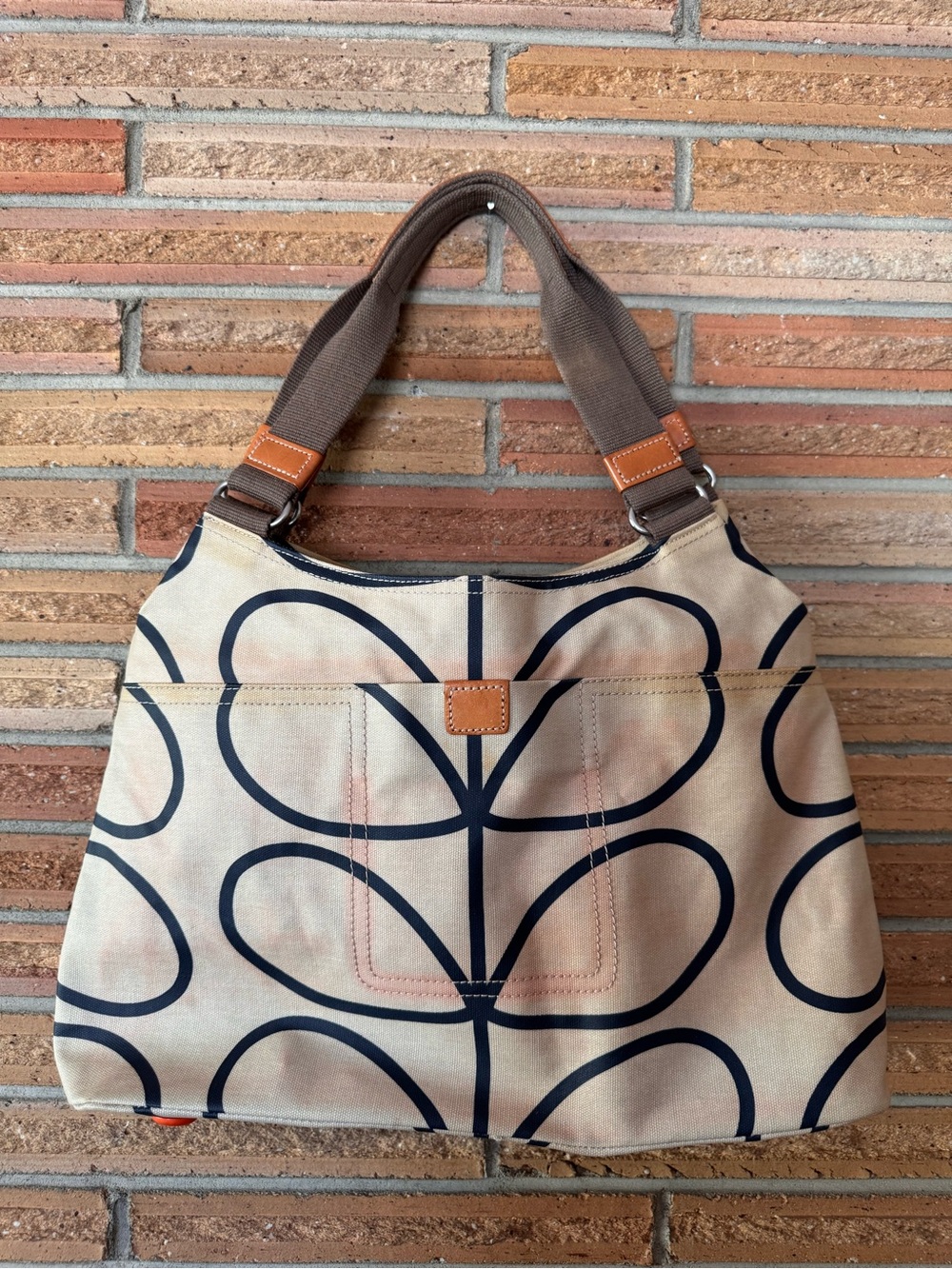 Orla Kiely Classic Linear Stem Shoulder Bag - Picture 3 of 4